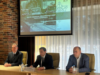 семинар с представителями муниципальных образований на тему «Зимнее содержание автомобильных дорог Смоленской области» - фото - 2